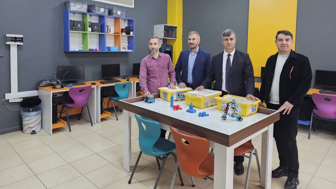 AHLAT İLÇE MİLLİ EĞİTİM MÜDÜRÜMÜZ SAYIN RAFET AKGÜN MERKEZİMİZE ZİYARETTE BULUNDULAR